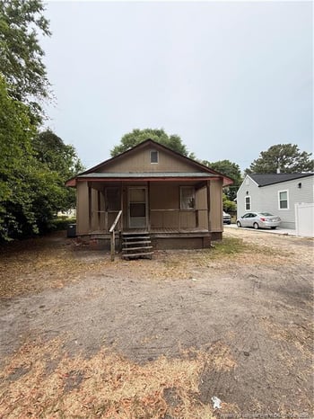 1121 Turnpike Rd, Fayetteville, NC 28305