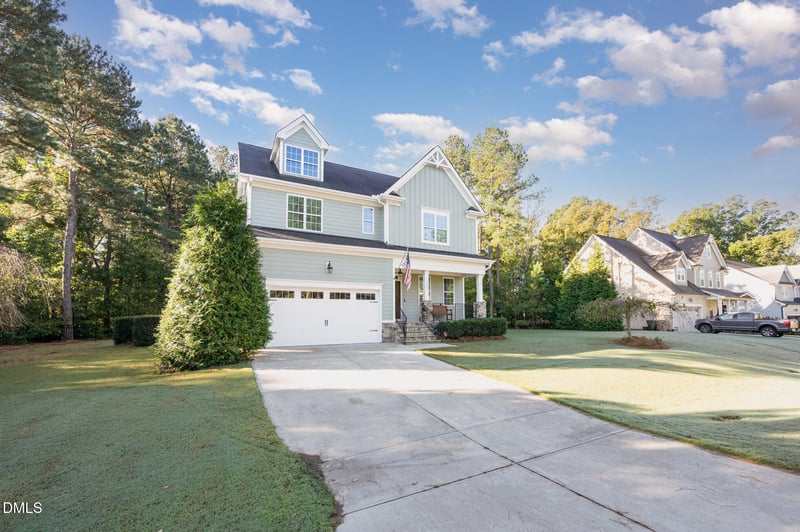 1121 Whitecroft Dr, Raleigh, NC 27603