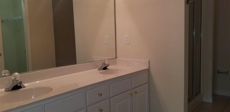 11211 Avocet Ln #103, Raleigh, NC 27617