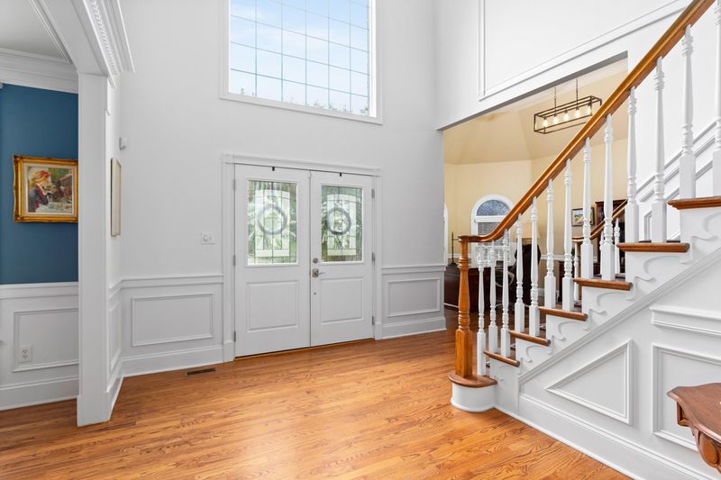 11212 Ridgegate Dr, Raleigh, NC 27617