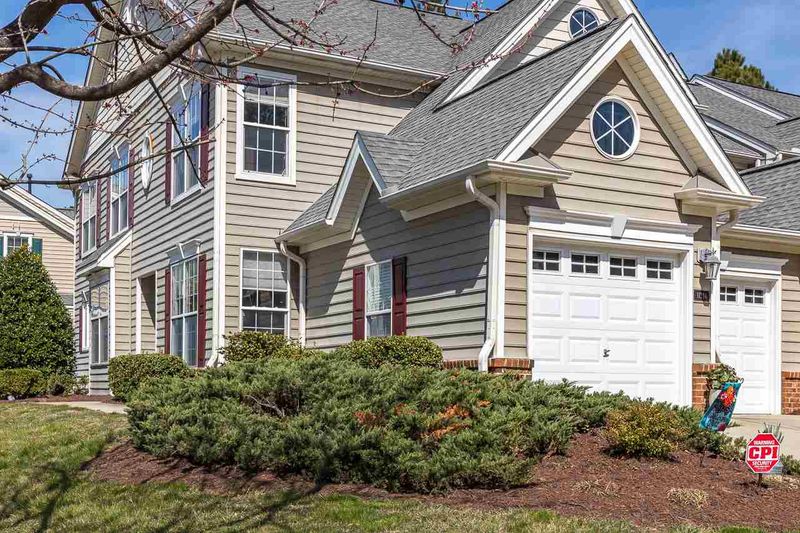11214 Maplecroft Ct, Raleigh, NC 27617