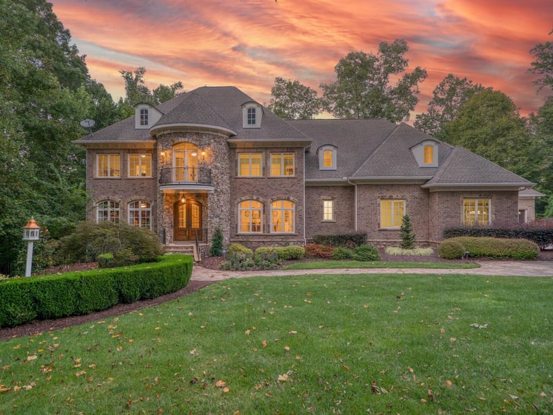 11216 Jonas Ridge Ln, Raleigh, NC 27613