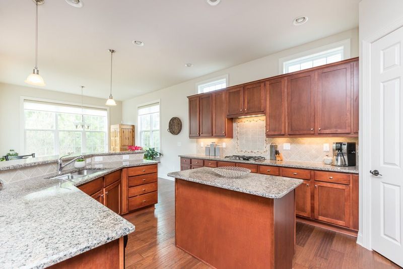 11217 Bayberry Hills Dr, Raleigh, NC 27617