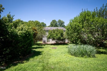 1122 Birkdale Dr, Mebane, NC 27302