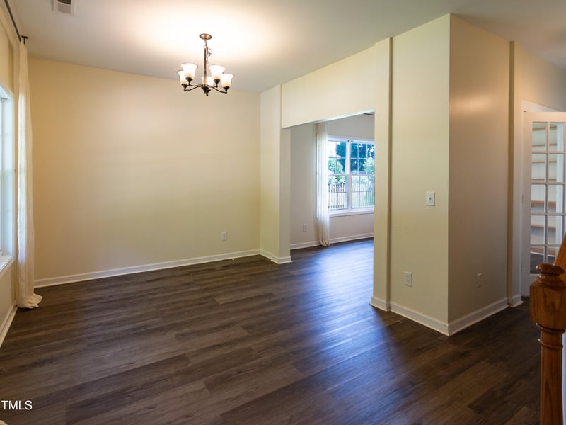 1122 Birkdale Dr, Mebane, NC 27302