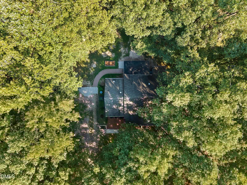 1122 Country Club Ln, Zebulon, NC 27597