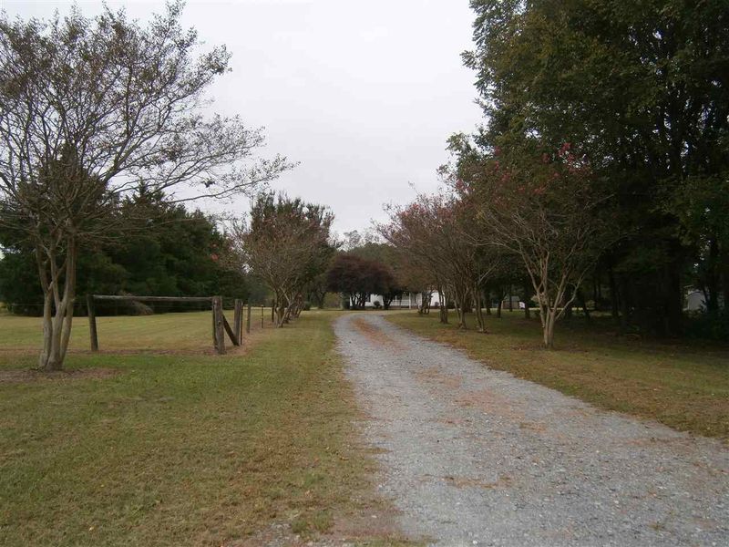 1122 Packing Plant Rd, Smithfield, NC 27577