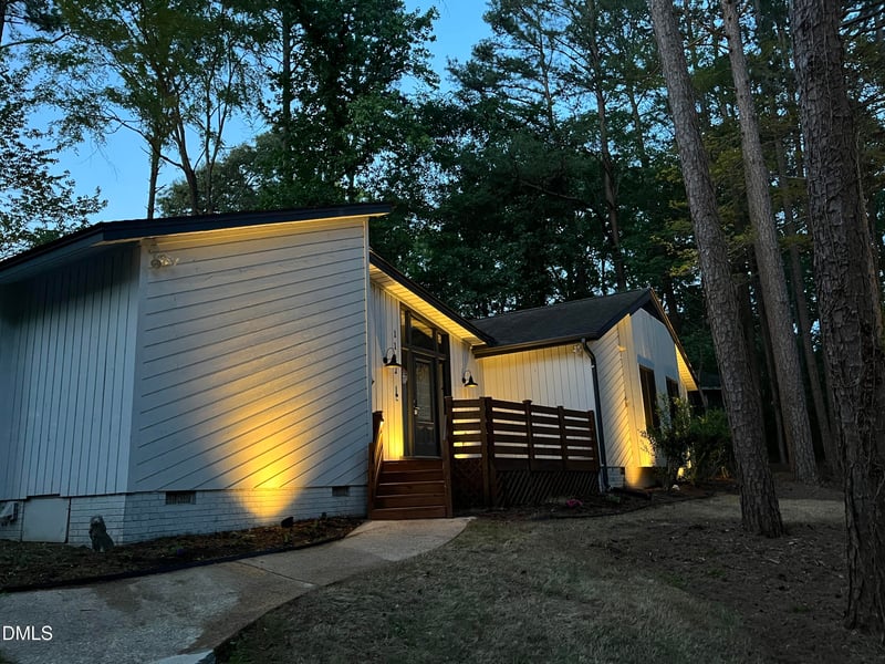 1122 Shadyside Dr, Raleigh, NC 27612