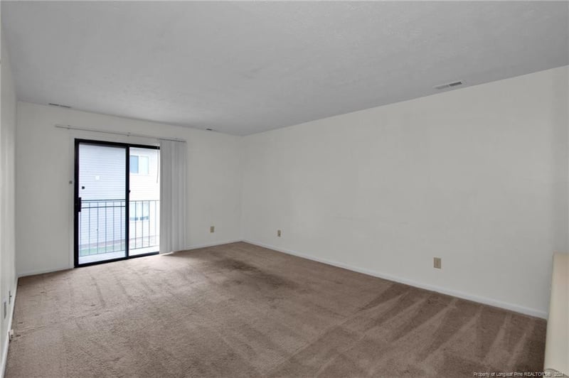1122 Southwood Dr #6, Fayetteville, NC 28304