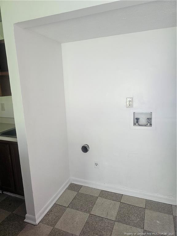 1122 Southwood Dr, Fayetteville, NC 28304
