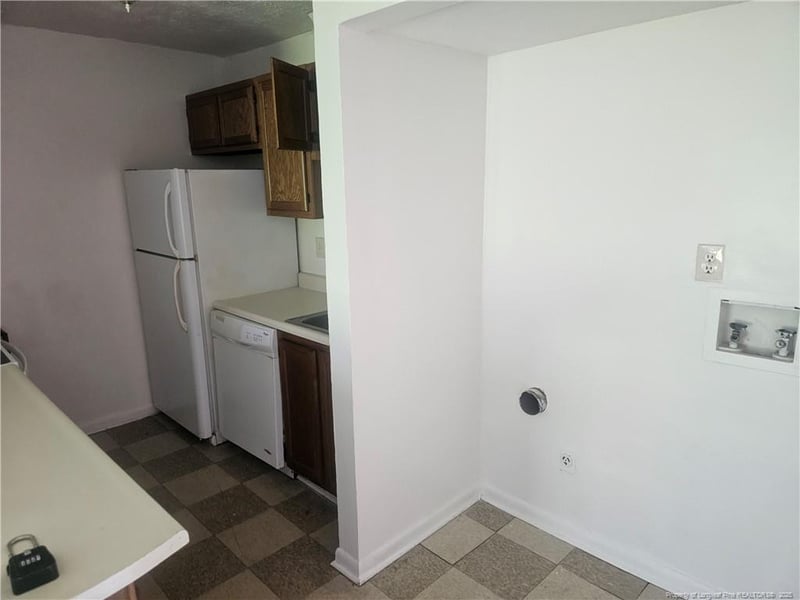 1122 Southwood Dr, Fayetteville, NC 28304