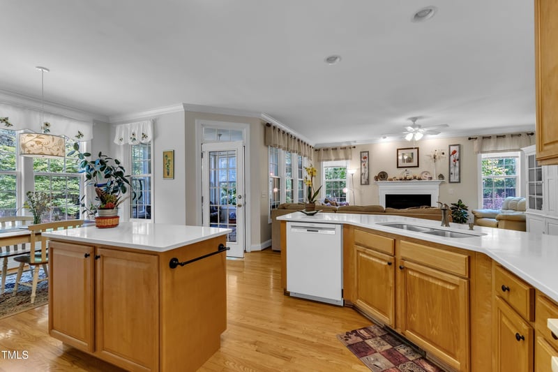 1123 Poplar Forest Ln, Pittsboro, NC 27312