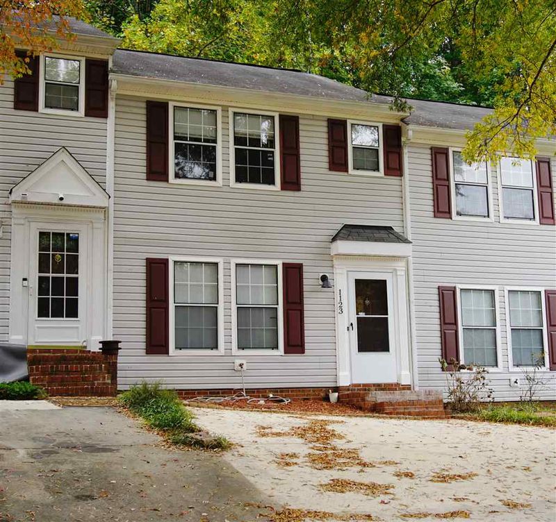 1123 Villa Green Ct, Raleigh, NC 27612