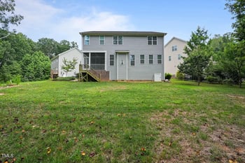 1124 Armsleigh Ct, Raleigh, NC 27603