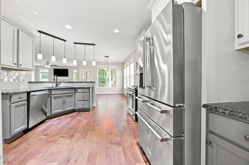1124 Armsleigh Ct, Raleigh, NC 27603