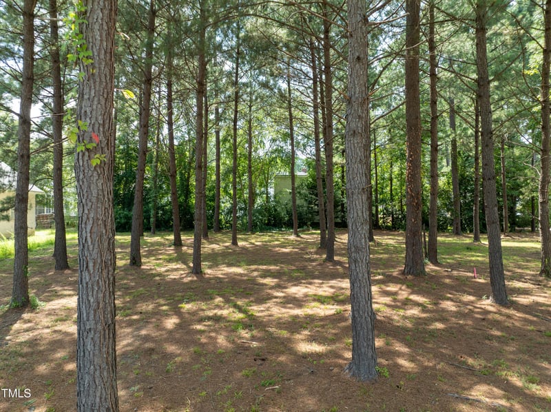 1124 Azalea Ln, Wilson, NC 27893