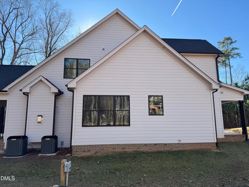 1124 Dovefield Ln, Youngsville, NC 27596