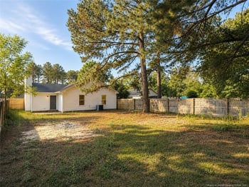 1124 Hoke Loop Rd, Fayetteville, NC 28314