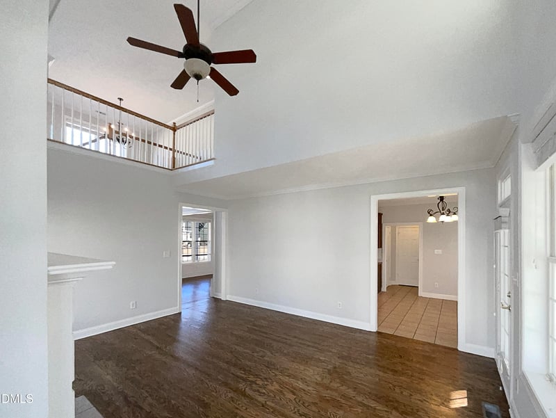 1124 Masterpiece Dr, Hope Mills, NC 28348