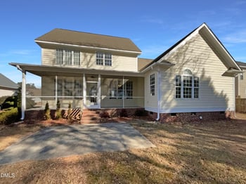 1124 Masterpiece Dr, Hope Mills, NC 28348