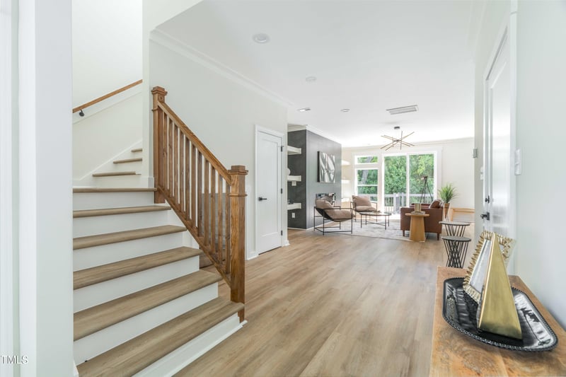 1124 Upchurch St, Raleigh, NC 27610
