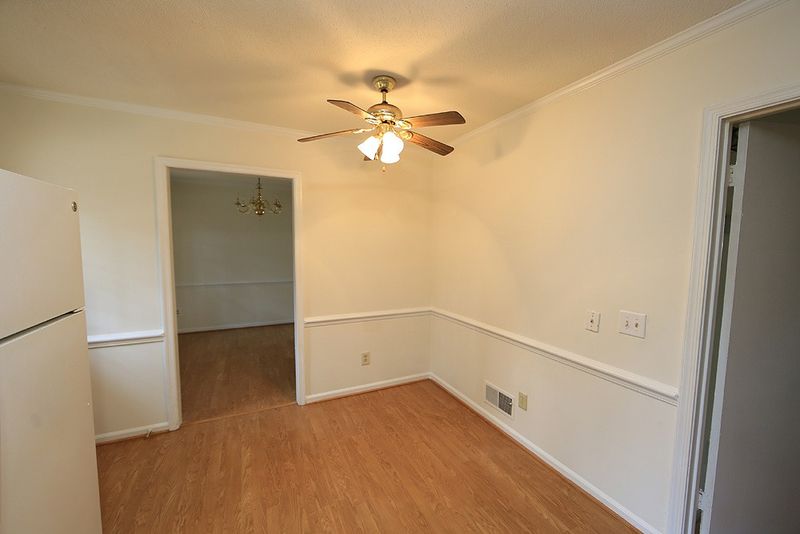 1124 Whippoorwill Ln, Raleigh, NC 27609