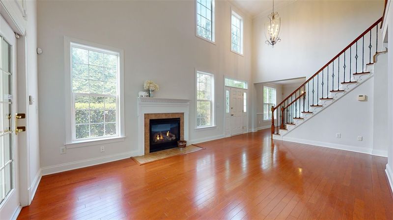 11245 Maplecroft Ct, Raleigh, NC 27617
