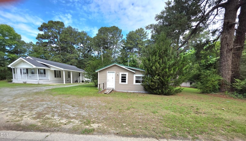 11246 U S Hwy 301, Benson, NC 27504