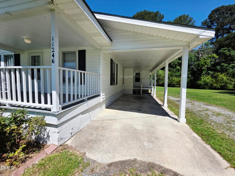 11246 U S Hwy 301, Four Oaks, NC 27524