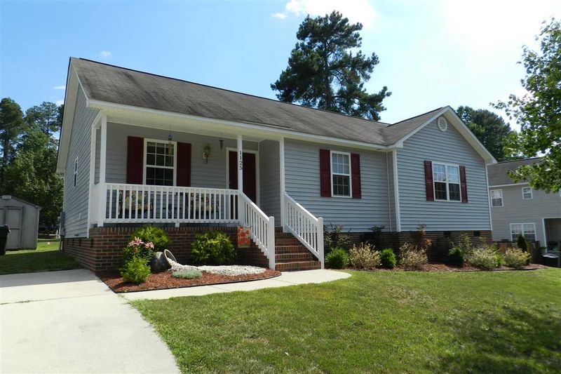 1125 Curtiss Dr, Garner, NC 27529