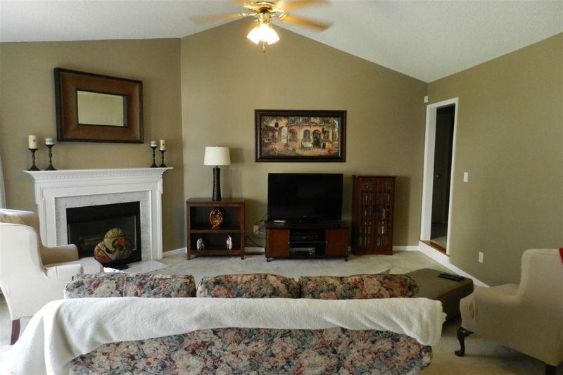 1125 Curtiss Dr, Garner, NC 27529