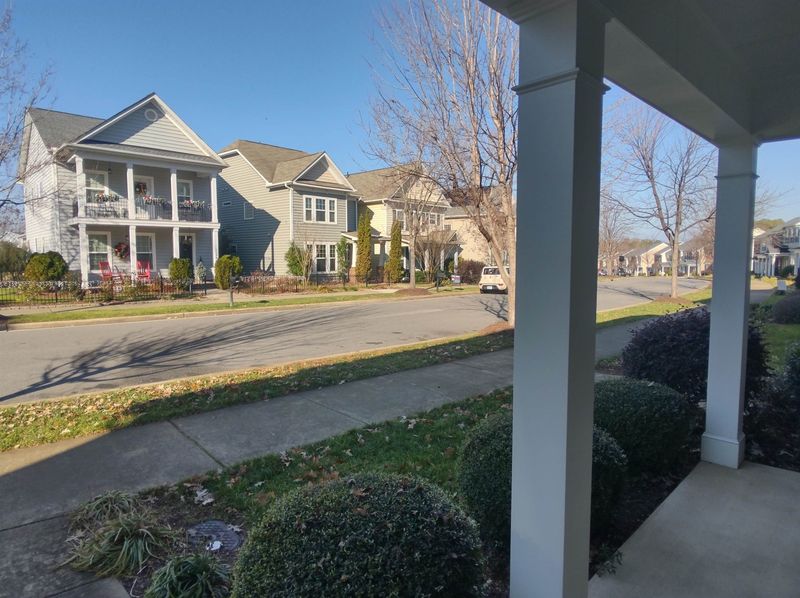 1125 Ileagnes Rd, Raleigh, NC 27603