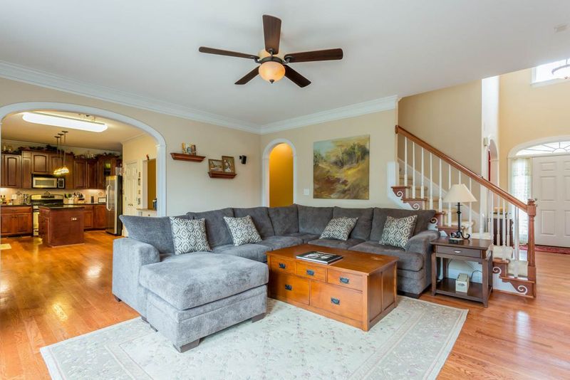 1125 Southern Meadows Dr, Raleigh, NC 27603