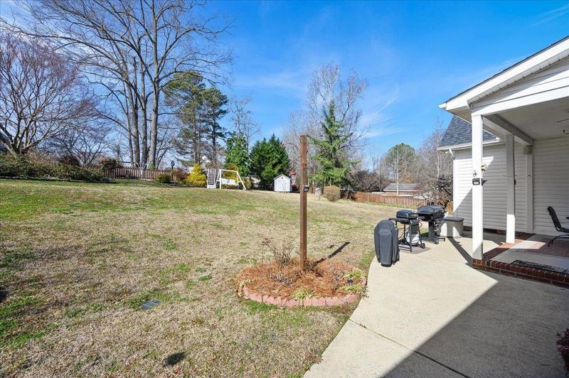 1125 Southern Trace Trl, Garner, NC 27529
