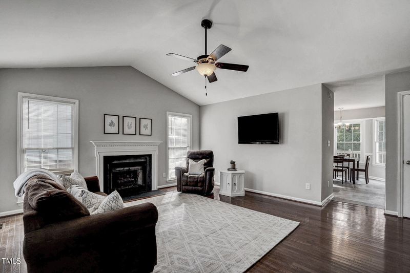 1125 Spruce Dr, Zebulon, NC 27597