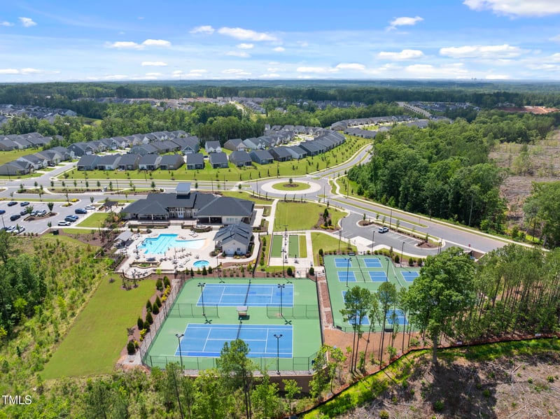 1125 Surveyor Dr, Durham, NC 27703