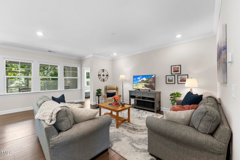 1125 Surveyor Dr, Durham, NC 27703