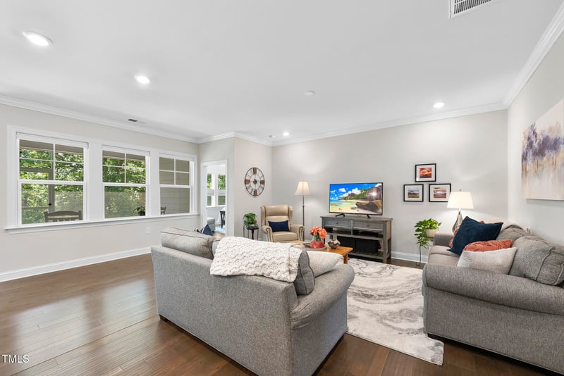 1125 Surveyor Dr, Durham, NC 27703