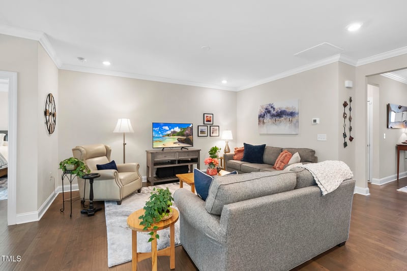 1125 Surveyor Dr, Durham, NC 27703
