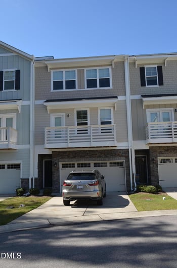 1126 Finch Ct, Apex, NC 27502