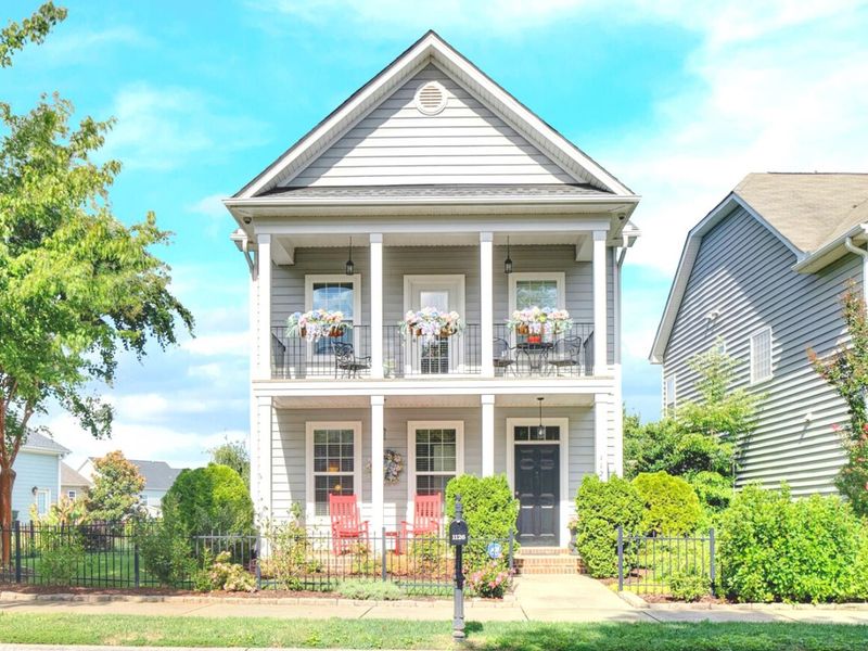 1126 Ileagnes Rd, Raleigh, NC 27603