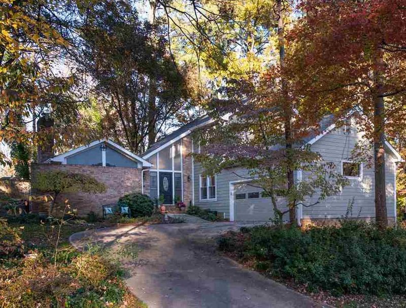 1126 Shadyside Dr, Raleigh, NC 27612