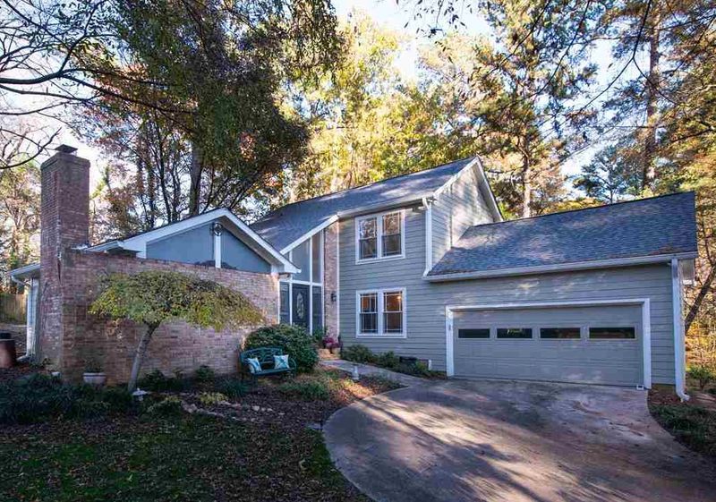 1126 Shadyside Dr, Raleigh, NC 27612