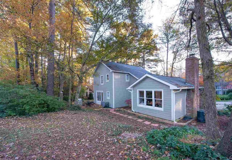 1126 Shadyside Dr, Raleigh, NC 27612