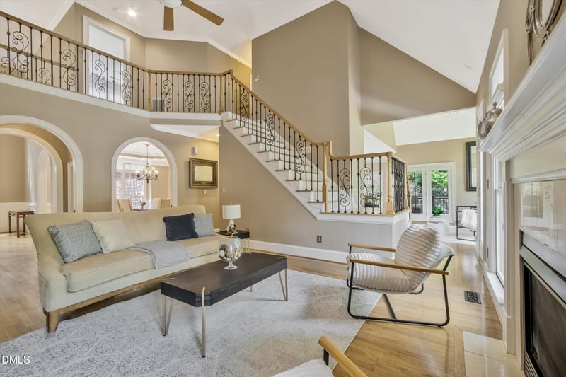 1126 Stonebridge Dr, Durham, NC 27712