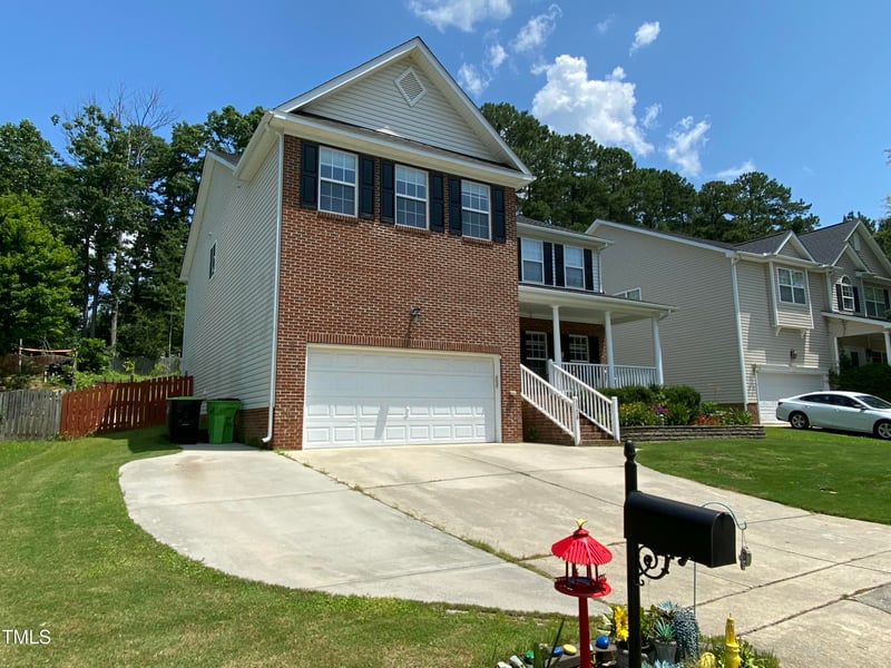 1126 Woodlands Creek Way, Apex, NC 27502