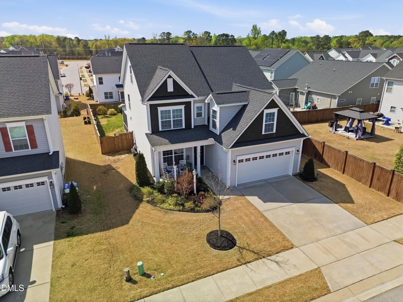 1127 Clearwood Ln, Fuquay Varina, NC 27526