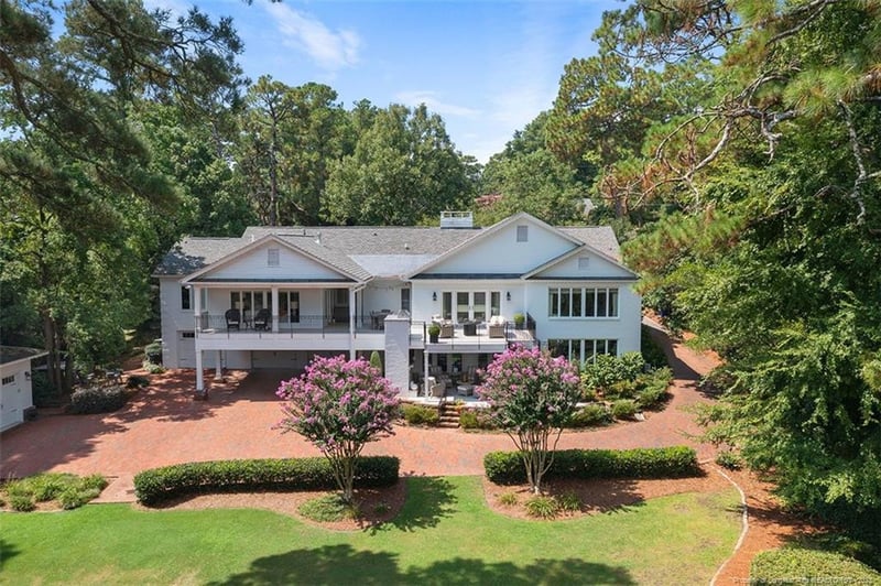 1127 Offshore Dr, Fayetteville, NC 28305