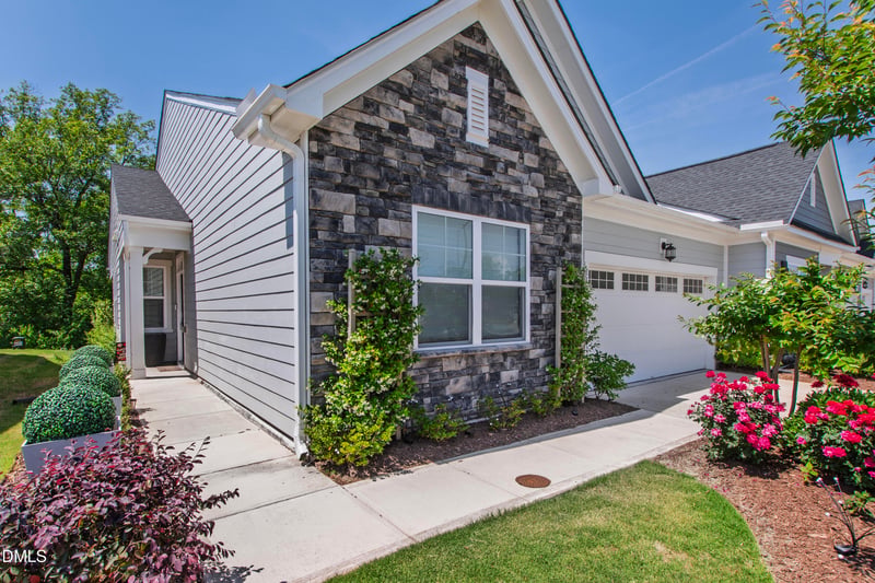 1127 Surveyor Dr, Durham, NC 27703