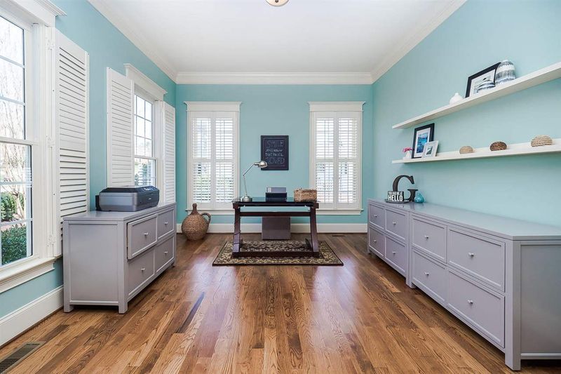1127 Tamworth Hill Ln, Cary, NC 27519